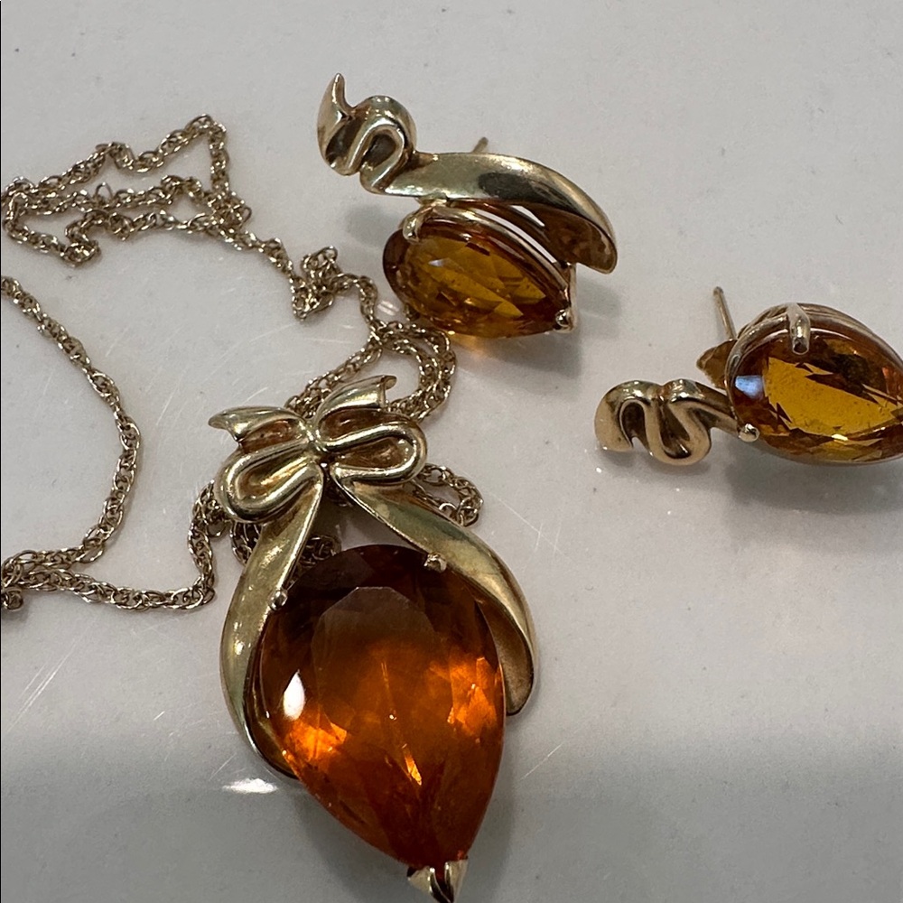 14K gold Citrine Teardrop Pendant Necklace and Earrings Set